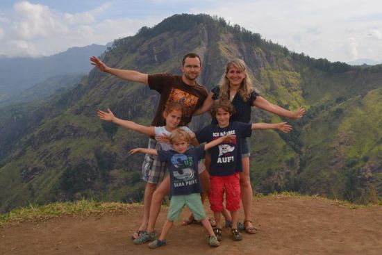 Auf 1150m, im Hintergrund der Ella Rock