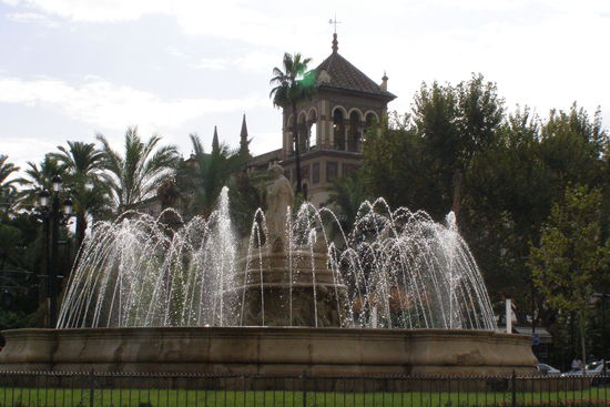 Springbrunnen am Puerta de Jerez