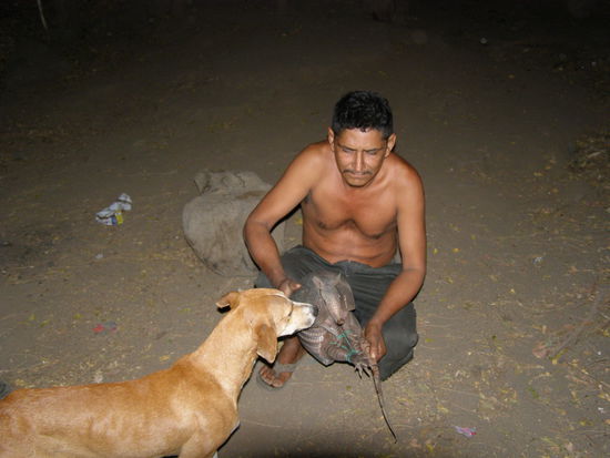 Der Jäger samt Helfer und Beute