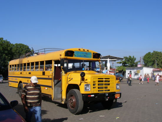 Diesmal fahren wir nicht mit dem Chickenbus!