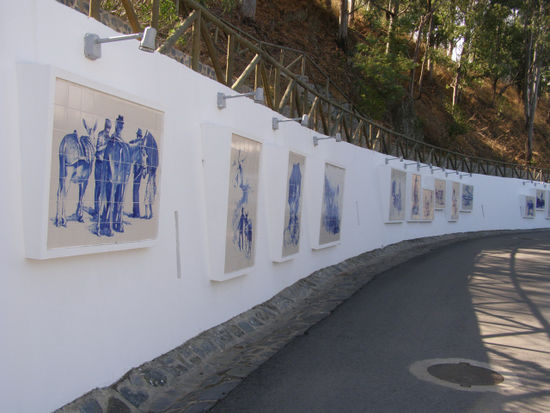 Azulejos am Ortseingang von Alcoutim