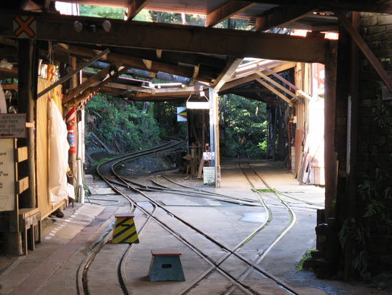 Der Bahnhof und die Gleisanlage der Railway