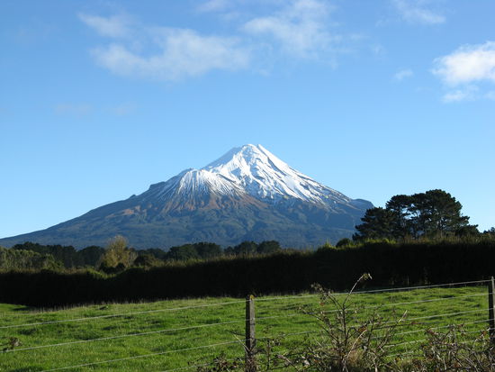 Ein letzter Blick zurueck auf diesen majestaetischen Berg.