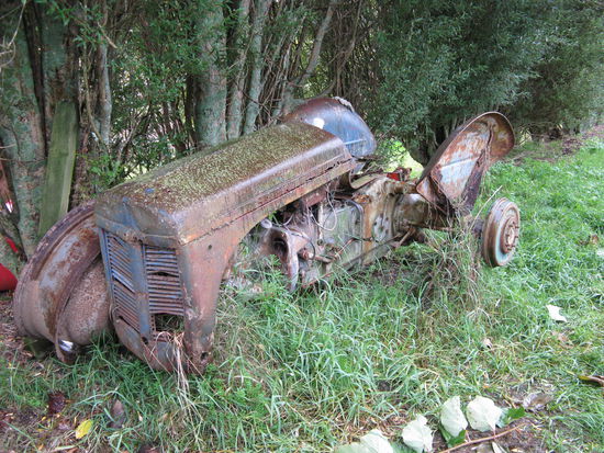 Dieser Traktor wird uns wohl nicht mehr weiterhelfen.