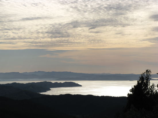 Frueh am Morgen in der "Poverty Bay".