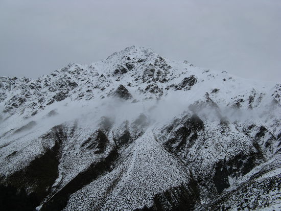 Der Gipfel des "Ben Lomond". Rechts am Grad waehre der Austieg entlang gewesen, doch an diesem Tag zu gefaehrlich.