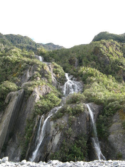 ...Wasserfaelle bis kurz vor dem Gletschertor.