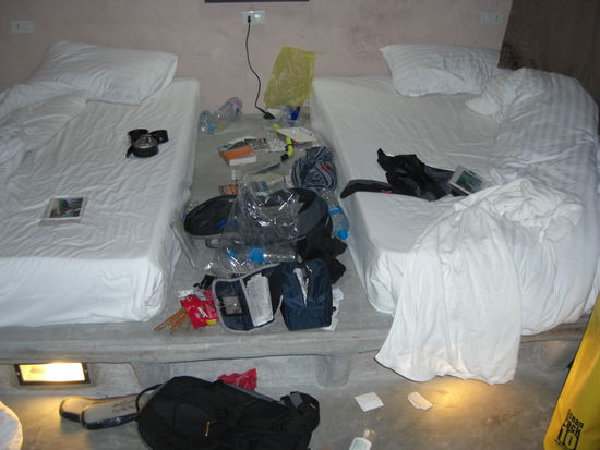 Saustall: unser Zimmer im "Pirates", gleich am ersten oder zweiten Abend...