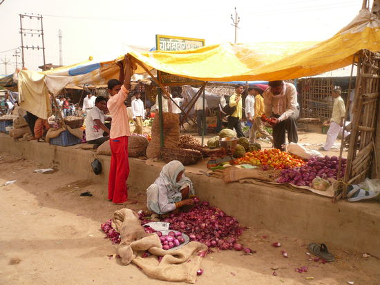 Auf nem kleinen Markt ausserhalb Agras