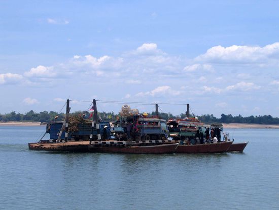 Fähre von Champasak auf die andere Seite des Mekong.