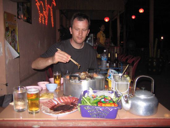 Was habe ich denn da auf meinen Stäbchen? Alles harmlos, nur Rind und Schwein.