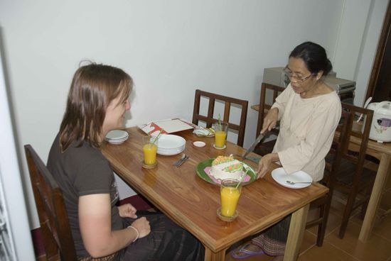 Als Dessert ein Buttercremetörtchen.