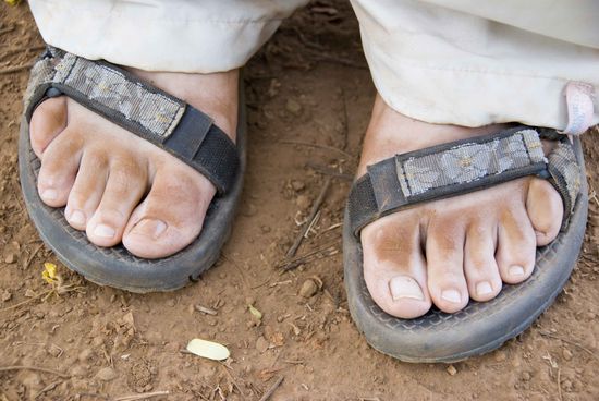 So sehen dann Füße aus, wenn man mit dem Flitzer über die Pisten fliegt.