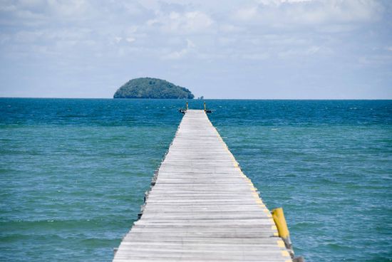 Auf dem Weg nach Turtle Island plünderten wir noch das Mittagsbuffet auf einer Nachbarinsel.
