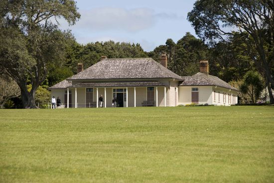 In Waitangi. Altes Kolonialhaus der Briten aus dem Jahr 1832, hier wurde der Vertrag unterzeichnet.