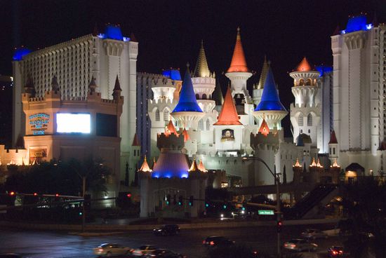 Hotel „Exkalibur“.