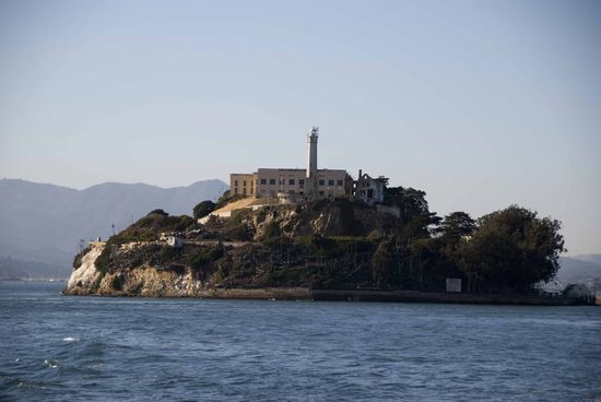 Anfahrt mit der Fähre zur ehemaligen Gefängnisinsel Alcatraz.
