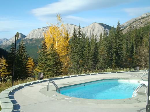 Aussicht bei den Hotsprings von Jasper – 23°C Pool