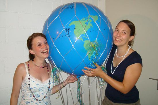 Einmal um die Welt!
Wie weit kommt unser Ballon?