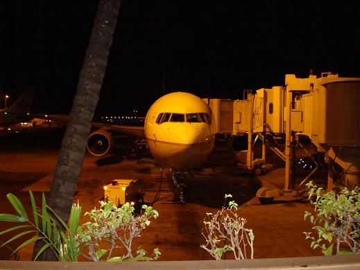 Der offene Flughafen von Hawaii – schön warm
