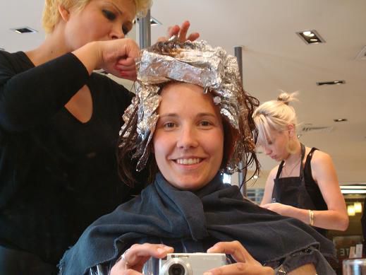 Maria mit gaaanz viel Farbe im Haar, aber mit welcher?