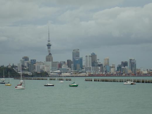 Skyline Auckland - hier wird links gefahren – nicht vergessen!