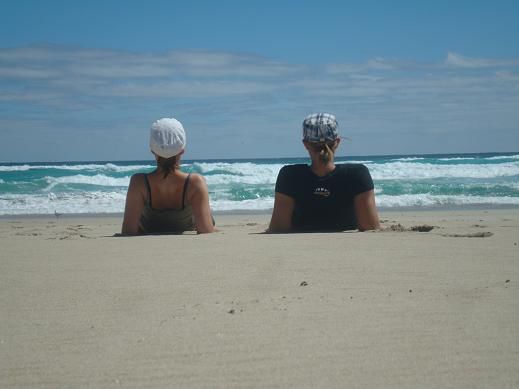 Mum an einem einsamen Strand