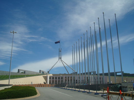 Leider mit Baustelle, wegen Arbeiten für den Nationalfeiertag am 26. Januar.