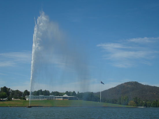 Eine der höchsten Wasserfontänen – 
„James Cook Memorial Jet“ - 147m
