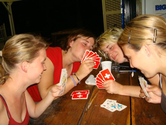 Hee, es wird ja wohl nicht in die Karten geschaut!!!