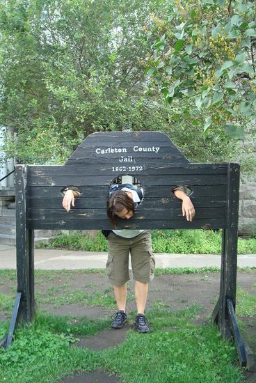 Begrüssung im Vorgarten