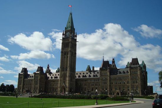 Das Parlament in Ottawa – Riesig