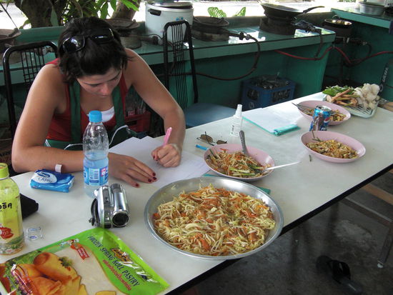 Fleissig beim mitschreiben der Rezepte