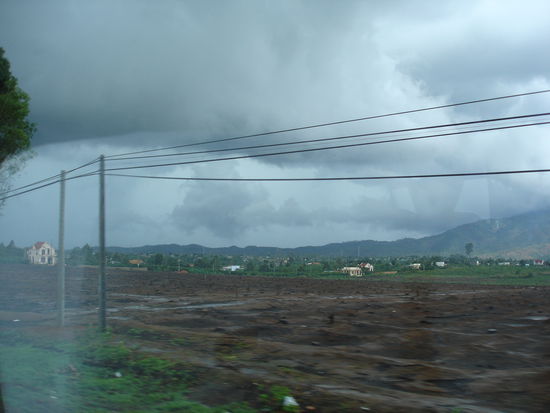 Das sieht nicht gut aus. Kurz vor dem Regen auf dem Weg nach Da Lat.
