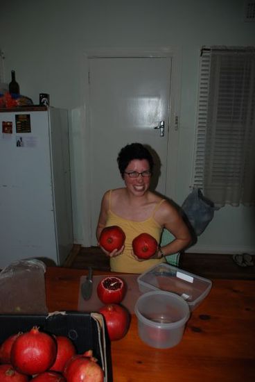 Ich im Pomegrants-oeffnen-Wahn