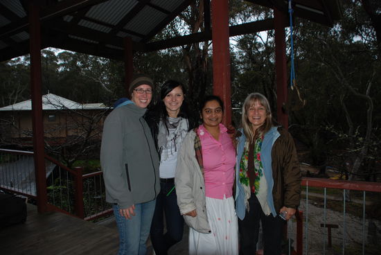 Meine wichtigsten Vipassana Schwestern (ein kunterbunter Mix aus Tschechien, Australien-Indien, Kanada und Kölle)