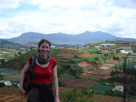 Einer der ersten Stopss mit Blick auf die Gemusefelder von Da Lat.