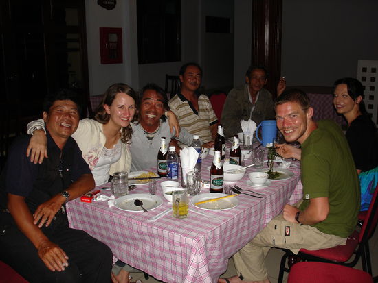 Erst ein Grundlage schaffen und dann in den Reiswein stuerzen. Lecker!!!