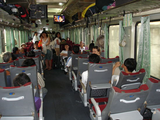 Soft Seats auf dem Weg nach Hue. Bei atemberaubender Aussicht.