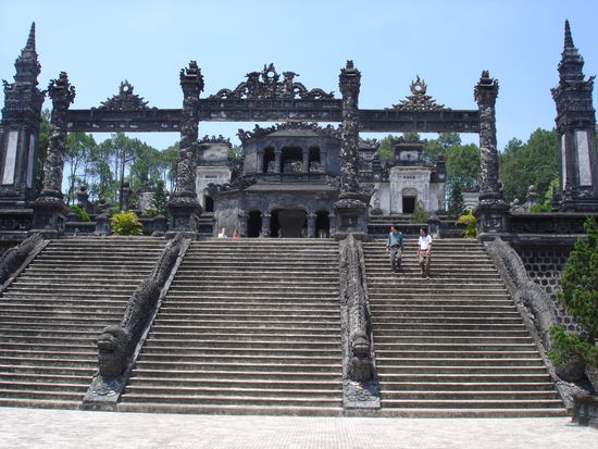 Mein Favorit: Khai Dinh Grabstaette.