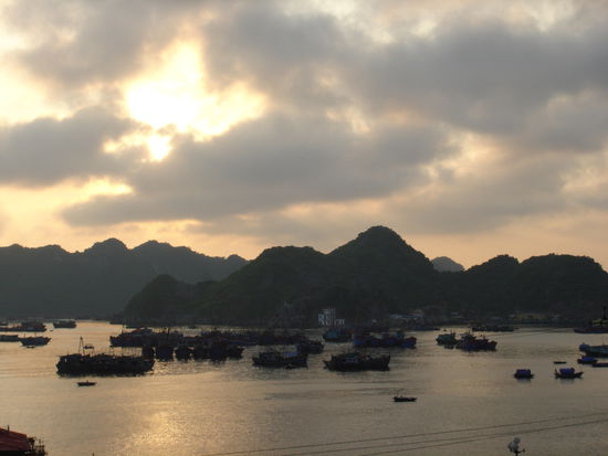 Sonnenuntergang auf Cat Ba Island
