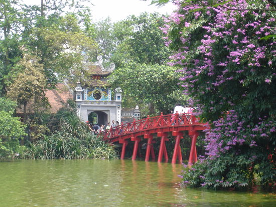 Ngoc Son Tempel in schoen