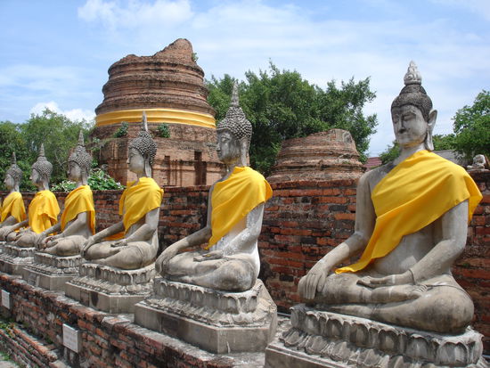 Ich liebe diese Wiederholungen. Gibt immer so ein schoenes Foto.