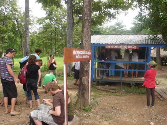 So sieht ein Gernzposten In Loas bzw. Cambodia aus.