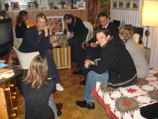 Wer hätte das gedacht wieviel Platz in sooo einem kleinen Zimmer ist. Kellerkind sein ist cool