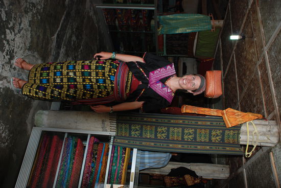 Binchen im traditionellen indonesischen Gewand.