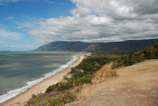 Die ersten Straende auf dem Weg nach Cape Tribulation. Hammergeil.