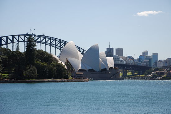 Von der Oper und der Brücke gibt es so ca. 1000 Fotos