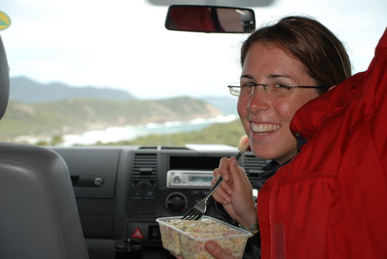 It's Lunchtime. Na Nina, wirst Du diesen Nudelsalat je vergessen??