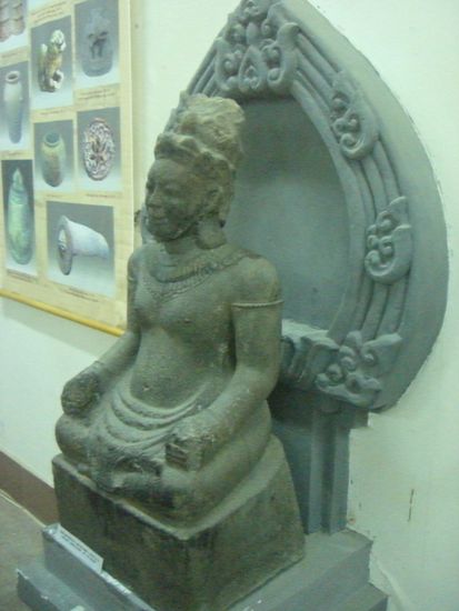 Chsm Statue